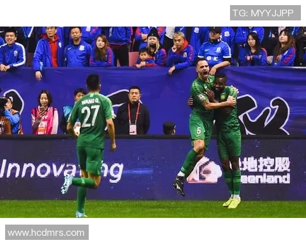 国安与上港比赛中的争议判罚回顾及其影响分析